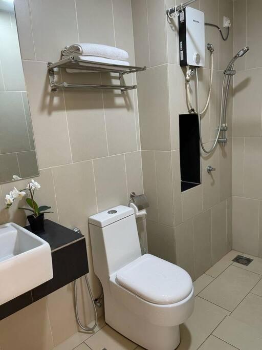 Opahome@Swiss Garden Residence Kuantan Buitenkant foto